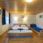 Hotel-gasthof Sonnenbichl Gæstehus Oberwössen