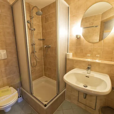 Hotel-gasthof Sonnenbichl Oberwössen