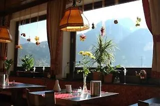 Hotel-gasthof Sonnenbichl 3*