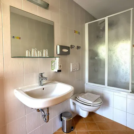 Hotel-gasthof Sonnenbichl Guest house