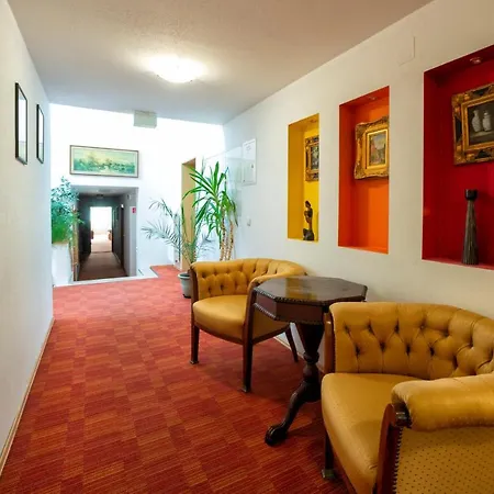 Guest house Hotel-gasthof Sonnenbichl Oberwoessen